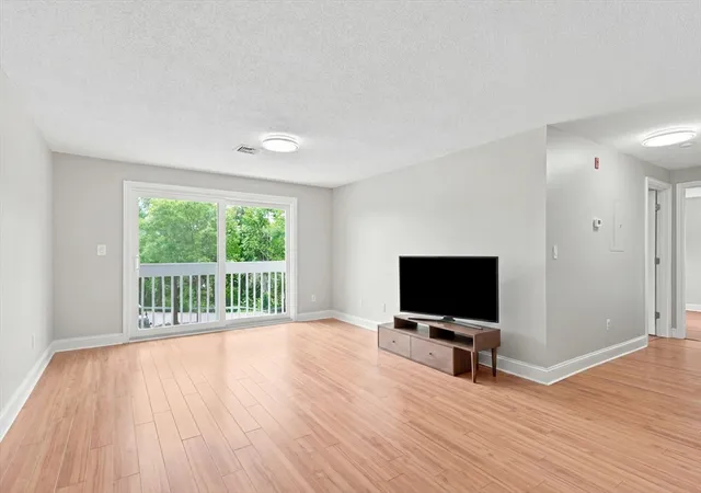 5th image of 15 Bower Rd #F5, Quincy, MA 02169 | MLS# 73542923