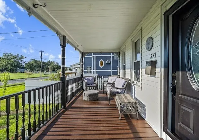 Photo 3 of Single family home for sale at 275 Broadway St, Chicopee, MA 01020 | MLS# 73567801 | Listing updated on 2026-10-08
