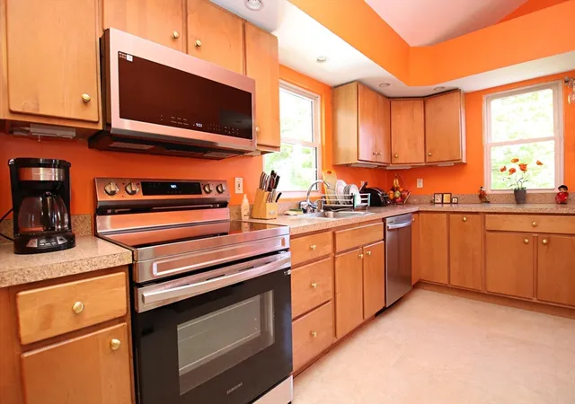 Photo 3 of Sale Pending at 10 Pillings Rd, Saugus, MA 01906 | MLS# 73515899 | Listing updated on 2026-05-18