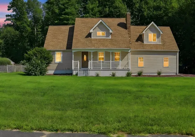 2nd image of 38 Green Meadow Ln, West Springfield, MA 01089 | MLS# 73561477
