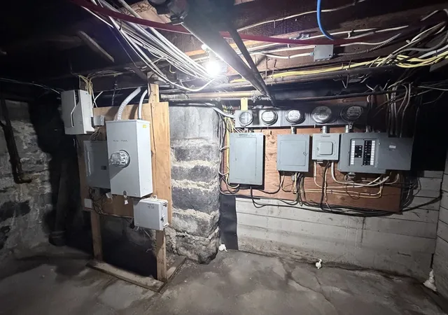 2nd image of 6 N Main St, Leominster, MA 01453