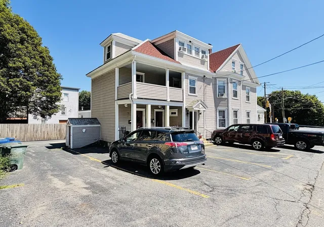 3rd image of 6 N Main St, Leominster, MA 01453