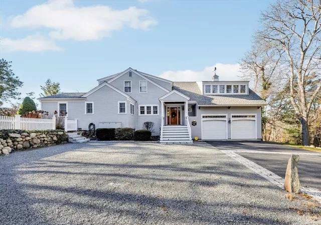 Photo 3 of Single family home for sale at 832 Brick Kiln Rd, Falmouth, MA 02540 | MLS# 73528344 | Listing updated on 2026-08-14
