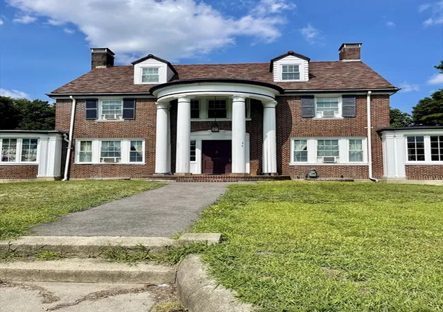 2nd image of 37 Harrison St, Taunton, MA 02780 | MLS# 73278497