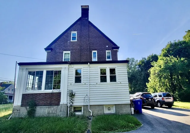5th image of 37 Harrison St, Taunton, MA 02780 | MLS# 73278497
