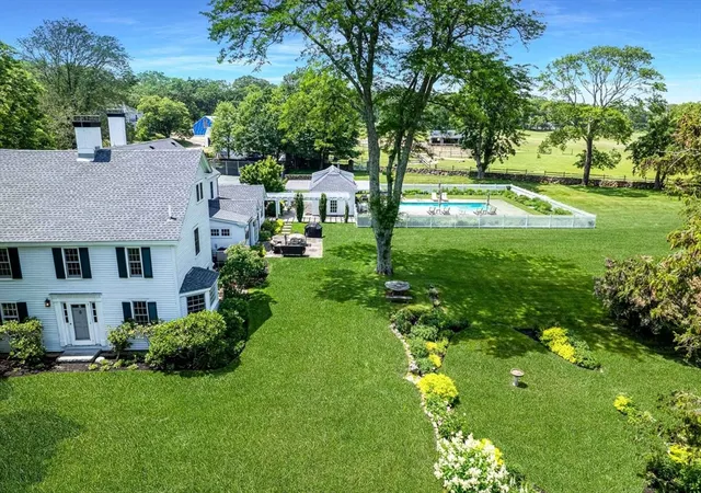 3rd image of 31 Lambert'S Cove Rd, Tisbury, MA 02568 | MLS# 73525014