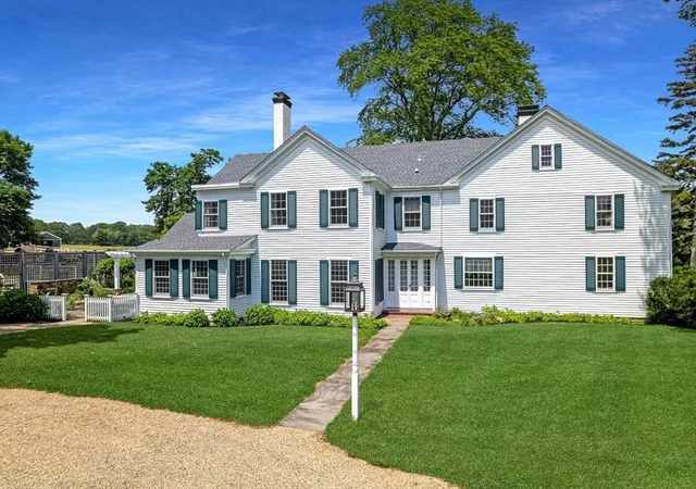 5th image of 31 Lambert'S Cove Rd, Tisbury, MA 02568 | MLS# 73525014