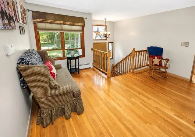 2nd image of 137 Wilson St, Spencer, MA 01562 | MLS# 73564054