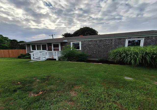Photo 2 of Single family home for sale at 2 Upton St, Fairhaven, MA 02719 | MLS# 73565863 | Listing updated on 2026-09-18