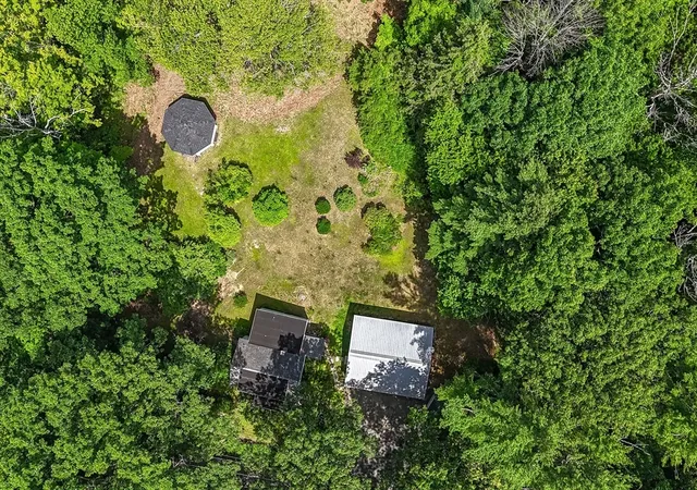 3rd image of 294 North Valley Road, Pelham, MA 01002 | MLS# 73539782