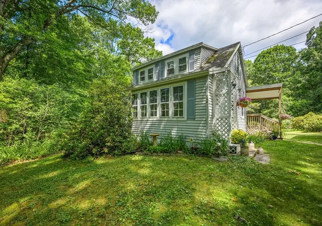 4th image of 294 North Valley Road, Pelham, MA 01002 | MLS# 73539782