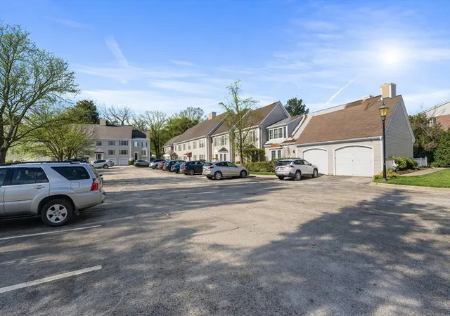 Homes for sale in Woburn, MA | 36 Cambridge Rd, Woburn, MA 01801 | Houzeo