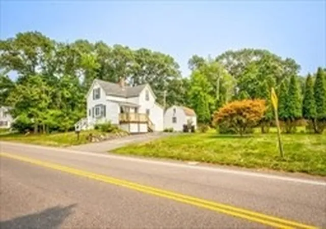 Photo 4 of Single family home for sale at 74 Oakland St, Brockton, MA 02302 | MLS# 73504983 | Listing updated on 2026-07-14