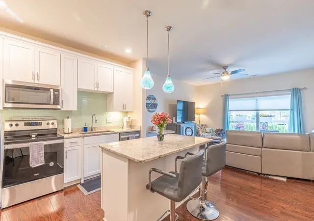 Homes for sale in North Reading, MA | 230 Martins Landing #102, North Reading, MA 01864 | MLS# 73540084