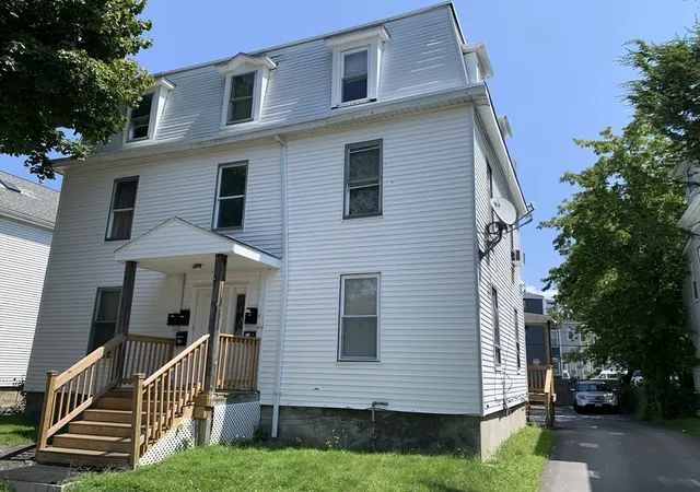 1st image of 10 Denny St, Worcester, MA 01609 | MLS# 73564653