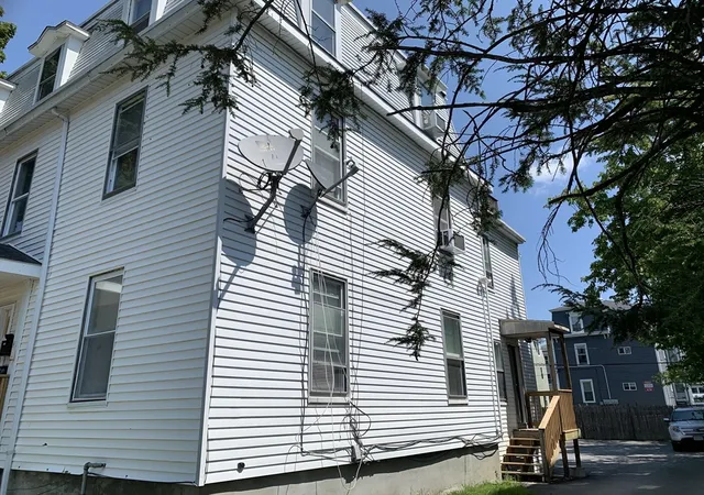 2nd image of 10 Denny St, Worcester, MA 01609 | MLS# 73564653