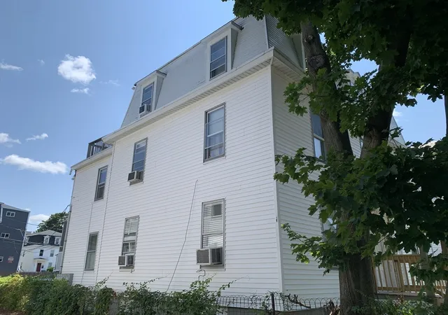 Photo 3 of Multi family home for sale at 10 Denny St, Worcester, MA 01609 | MLS# 73564653 | Listing updated on 2026-09-17