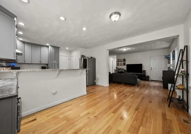 5th image of 55 Cherry St #1, Chelsea, MA 02150 | MLS# 73547867