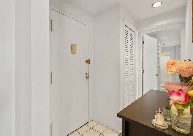 Homes for sale in Boston, MA | 17 Bowdoin St #5BC, Boston, MA 02114 | MLS# 73500942