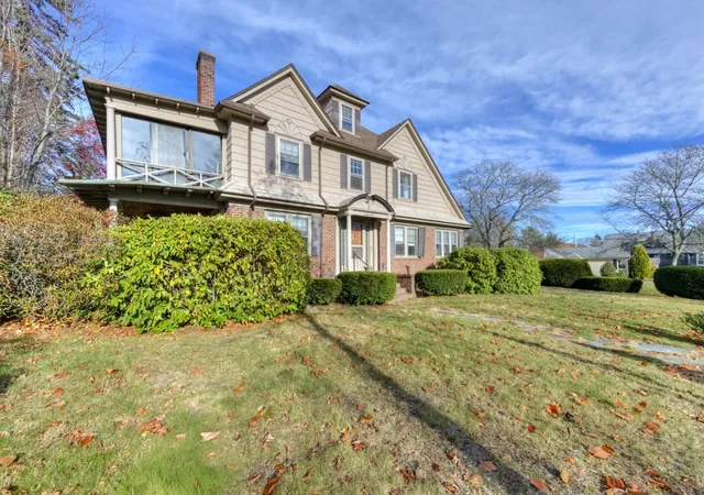 Homes for sale in Worcester, MA | 24 Hadwen Road, Worcester, MA 01602 | MLS# 73455913