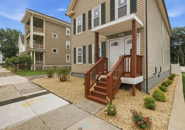 Listing Photo 4 - Condo for sale in building located at 14 Cutler St, Worcester, MA 01604