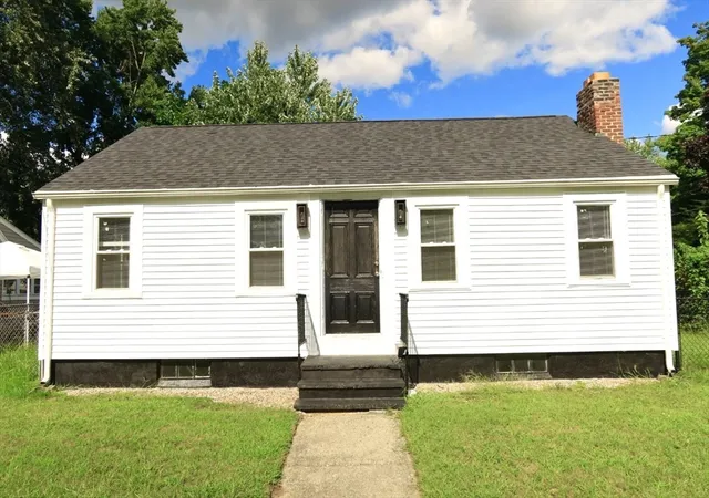 Photo 2 of Single family home for sale at 61 Russell Street, Springfield, MA 01104 | MLS# 73569532 | Listing updated on 2026-09-01