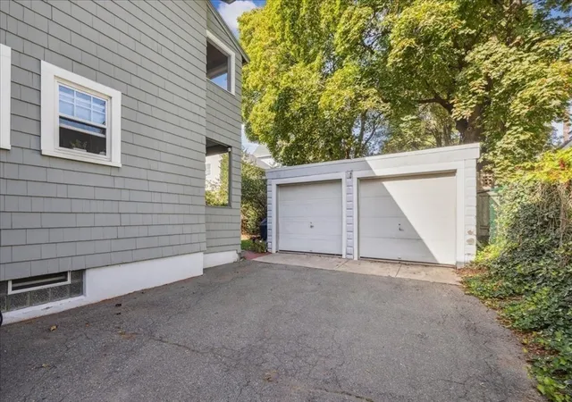 2nd image of 11 Broadway, Watertown, MA 02472