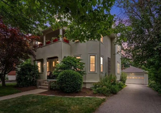 2nd image of 23 Pine St, Belmont, MA 02478