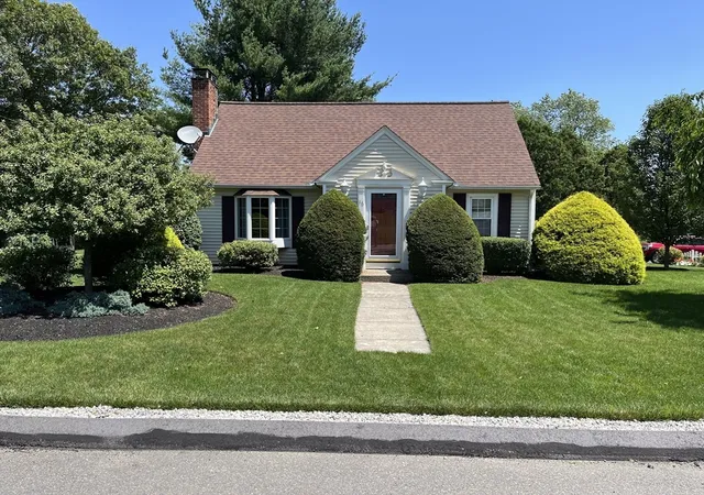 Photo 2 of Sale Pending at 16 Mount View Ave, Auburn, MA 01501 | MLS# 73552969 | Listing updated on 2026-09-18