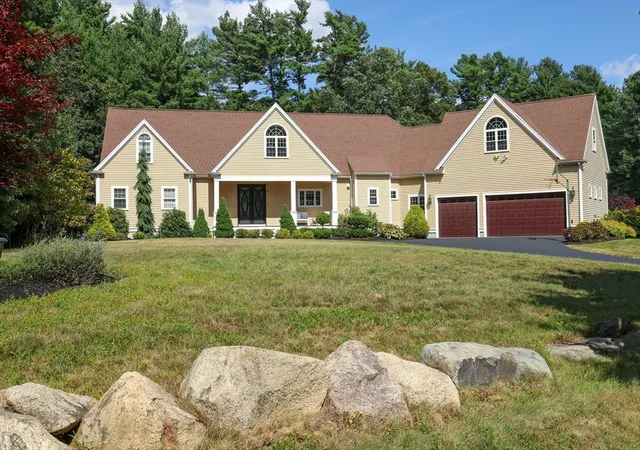 Photo 4 of Sale Pending at 53 Erikson Ln, Pembroke, MA 02359 | MLS# 73568921 | Listing updated on 2026-09-05