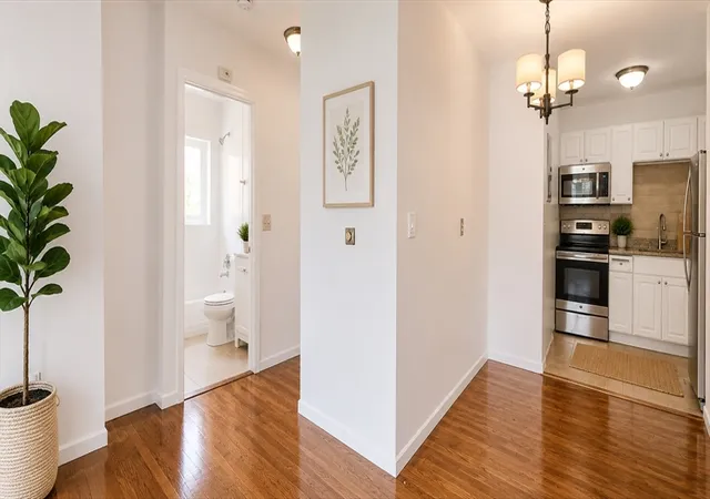 3rd image of 416 Belgrade Ave #46, West Roxbury, MA 02132 | MLS# 73551227