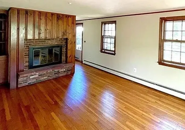 3rd image of 297 Strawberry Hill Rd, Centerville, MA 02632 | MLS# 73559127