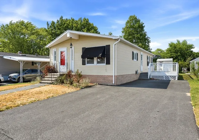 Homes for sale in Attleboro, MA | 3 Queens Rd #211, Attleboro, MA 02703 | MLS# 73546274