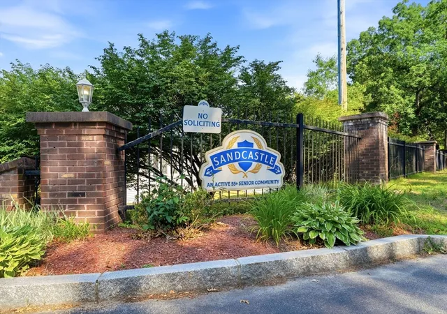 Homes for sale in Attleboro, MA | 3 Queens Rd #211, Attleboro, MA 02703 | MLS# 73546274