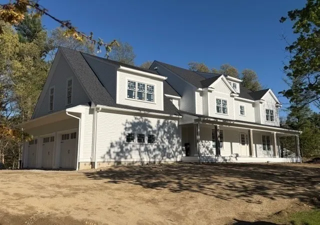 4th image of 26 Valley Road, Dover, MA 02030 | MLS# 73513812