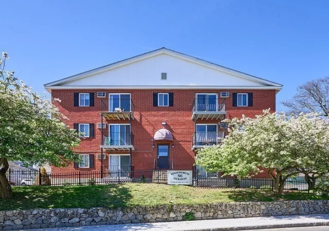 Homes for sale in Worcester, MA | 56 Edgeworth St #22, Worcester, MA 01605 | MLS# 73549658