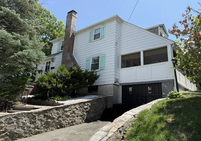 2nd image of 8 Myopia Rd, Hyde Park, MA 02136 | MLS# 73557958