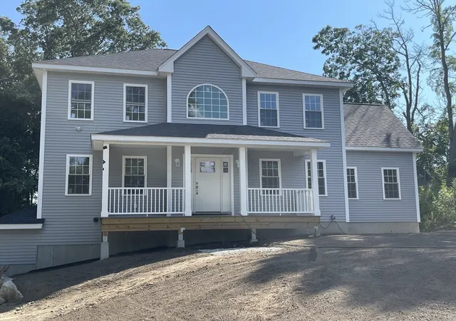 3rd image of 1 Old Fall River Rd, North Dartmouth, MA 02747 | MLS# 73561210