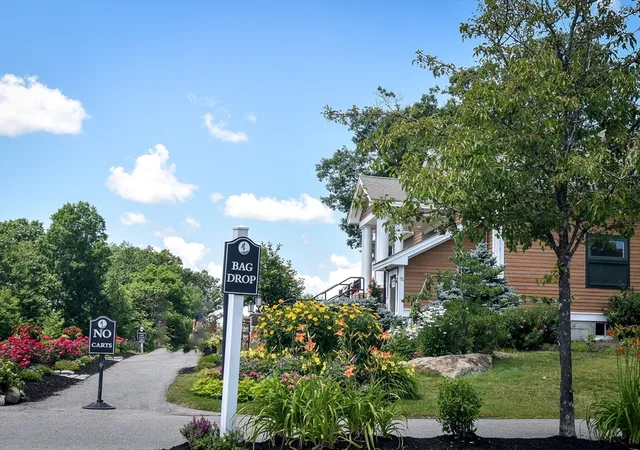 Homes for sale in Northbridge, MA | 204 Sand Trap Court #204, Northbridge, MA 01534 | MLS# 73537911