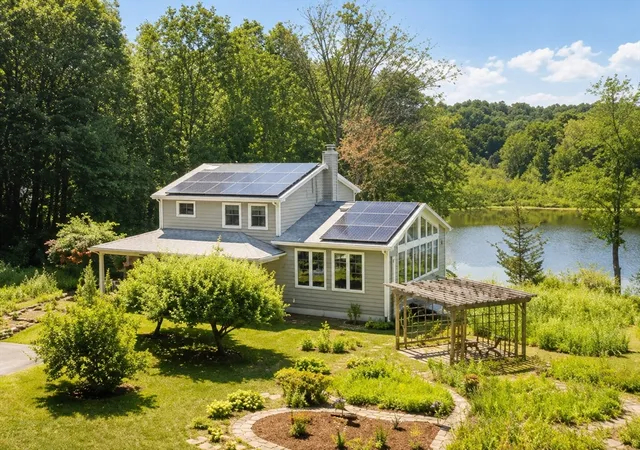 1st image of 35 Parker St, Acton, MA 01720 | MLS# 73556644