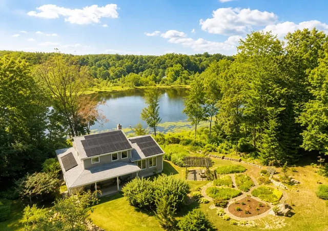 2nd image of 35 Parker St, Acton, MA 01720 | MLS# 73556644