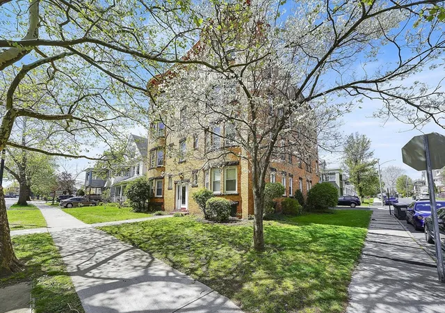 Homes for sale in Springfield, MA | 242 Fort Pleasant Ave, Springfield, MA 01108 | MLS# 73516463