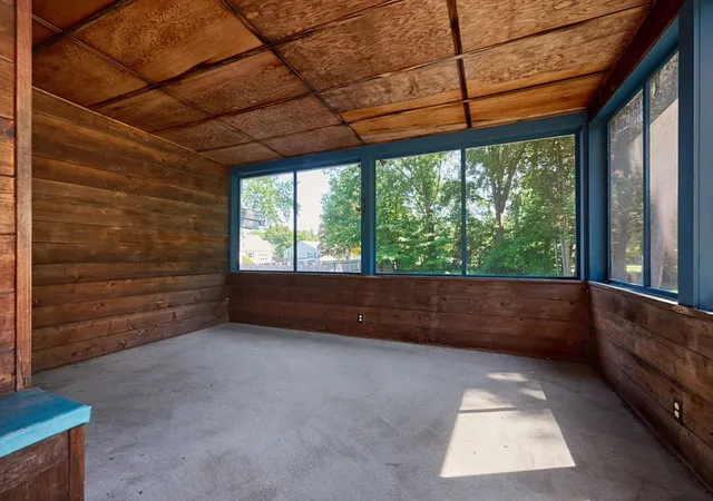 5th image of 87 Holyoke St, Easthampton, MA 01027 | MLS# 73562002