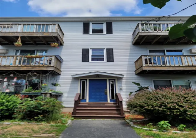 Homes for sale in Fall River, MA | 434 Linden St #4, Fall River, MA 02720 | MLS# 73542917