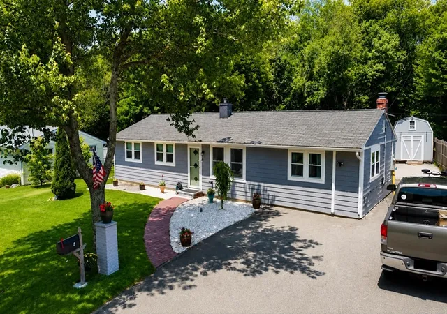 Homes for sale in Bellingham, MA | 19 Porter Dr, Bellingham, MA 02019 | MLS# 73544642