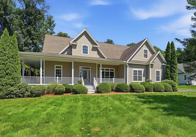 1st image of 10 Sullivan Ln, South Hadley, MA 01075 | MLS# 73559556