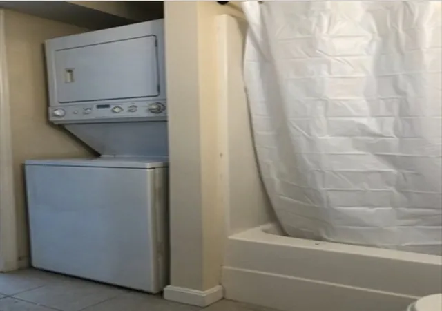 Listing Photo 5 - Condo for sale in building located at 161 Burrill St, Swampscott, MA 01907
