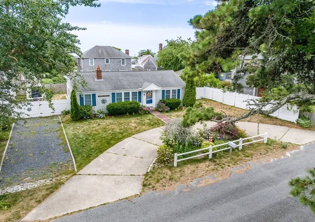 41st image of 5 Water St, West Yarmouth, MA 02673 | MLS# 73558568