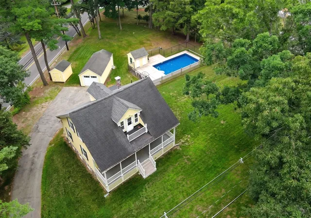 2nd image of 408 Park Street, North Reading, MA 01864 | MLS# 73555369