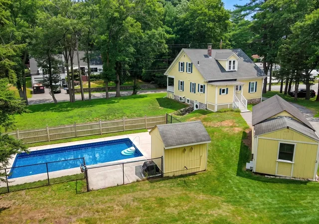 5th image of 408 Park Street, North Reading, MA 01864 | MLS# 73555369